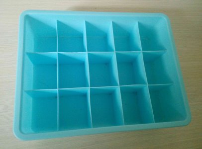 Fifteen-Grid Sock Storage Basket